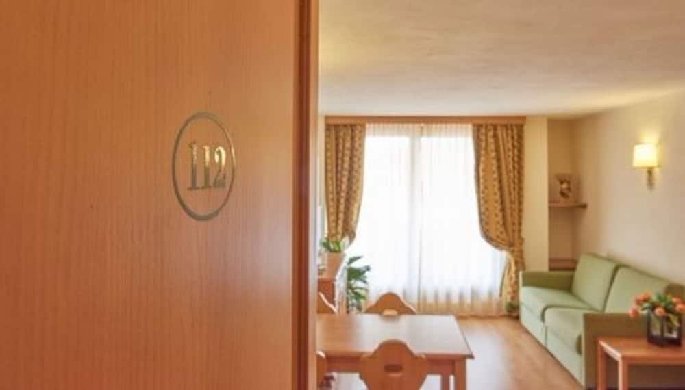Hotel Residence 3 Signori Санта-Катерина-ди-Вальфурва Экстерьер фото